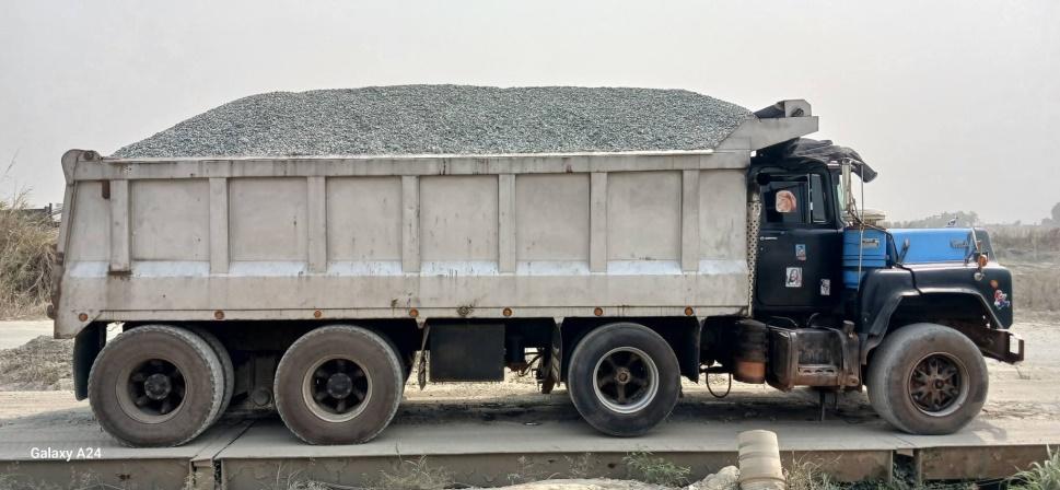 Granite aggregate transport